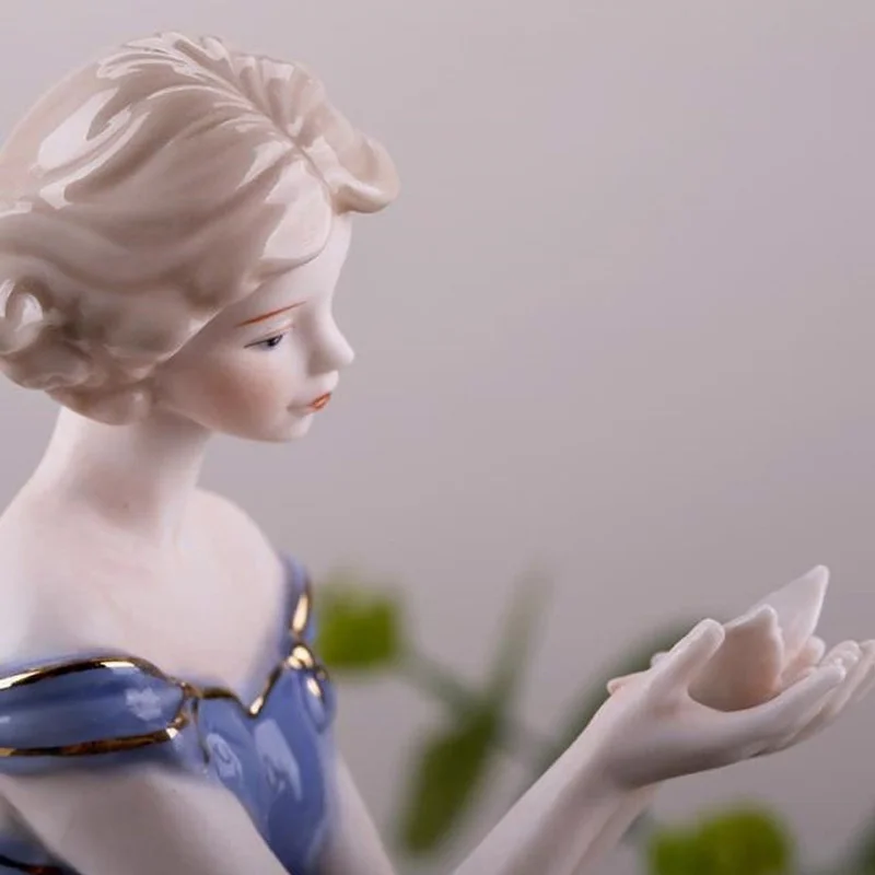 Europe Ceramic Beauty Figurine - Nutcracker Figurine incelemesi ve fiyatı